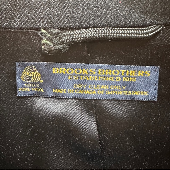 Vintage Brooks Brothers Men’s Charcoal Grey Overcoat - Picture 3 of 16